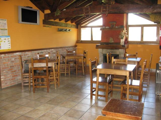 La Posada De Cucayo Dobres Exterior photo