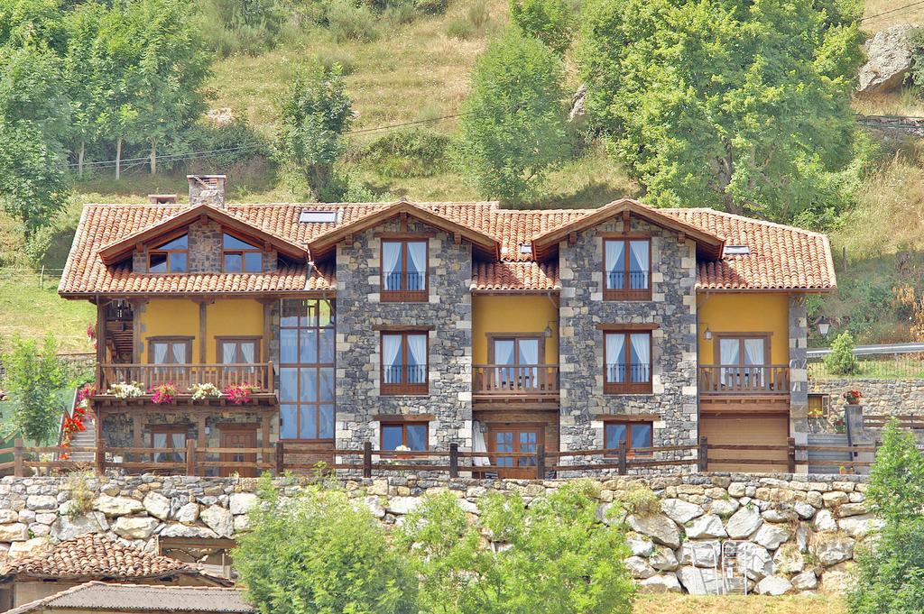 La Posada De Cucayo Dobres Exterior photo